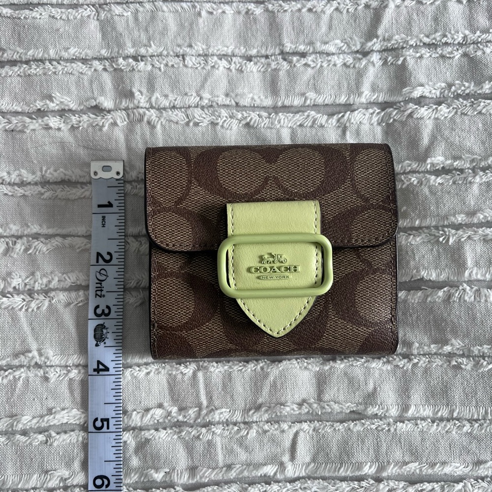 Coach Wallet - Picture 6 of 8